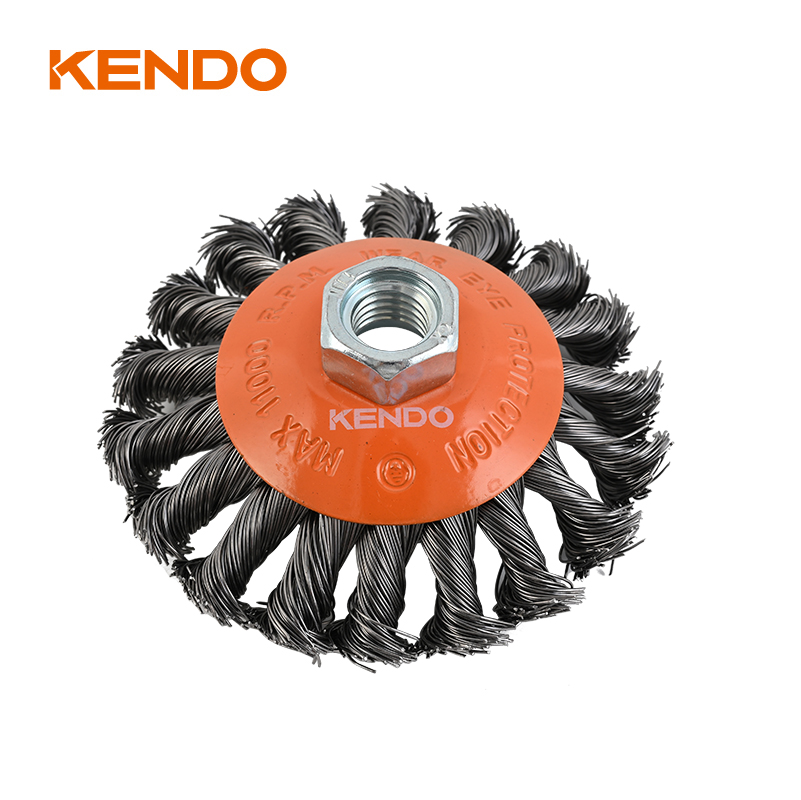 Schrägpinsel, geknotete Draht