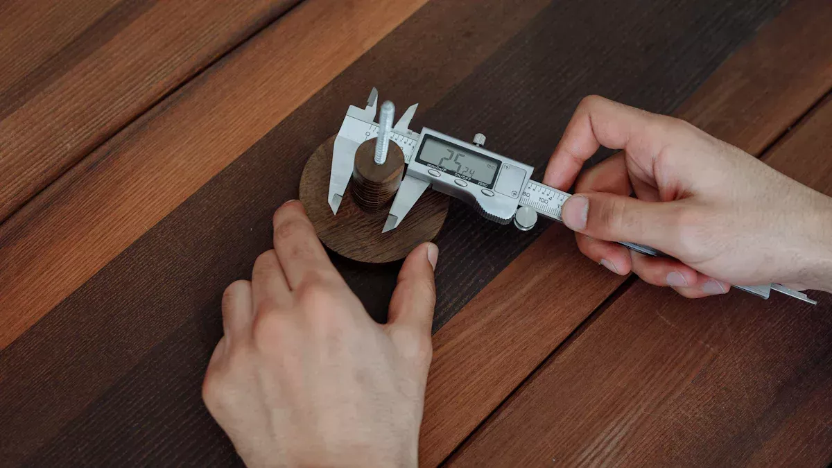 So lesen Sie einen Vernier -Bremssattel in Zoll und Millimetern