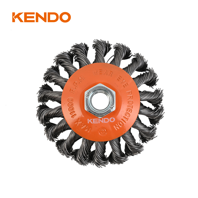 Schrägpinsel, geknotete Draht