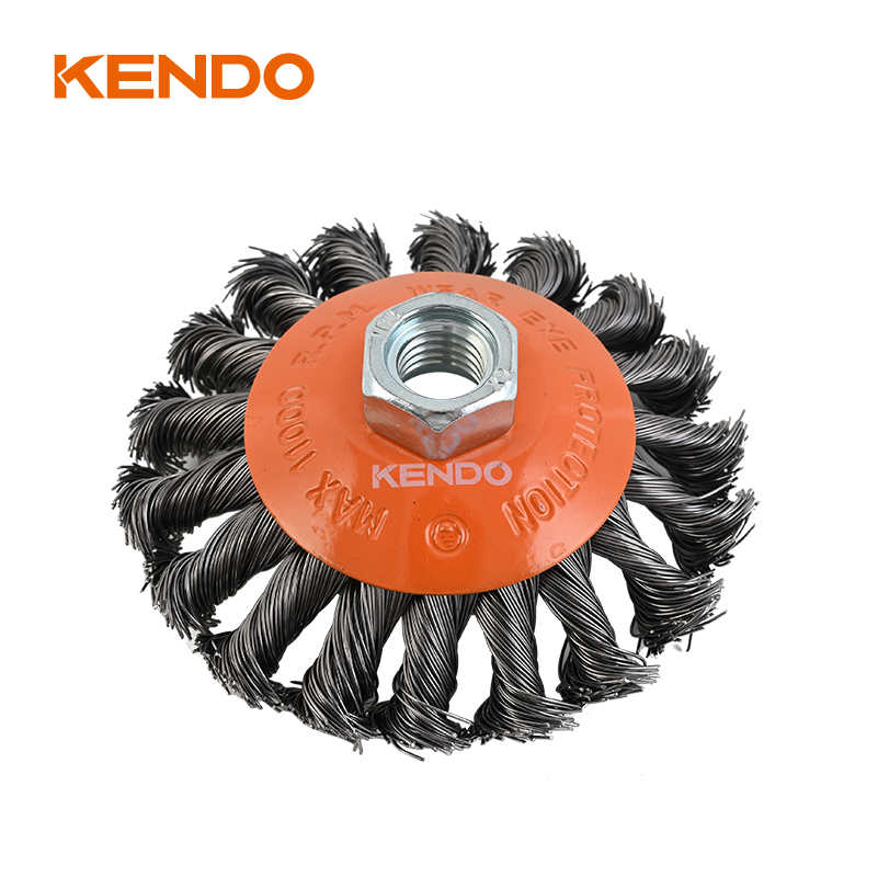 Schrägpinsel, geknotete Draht